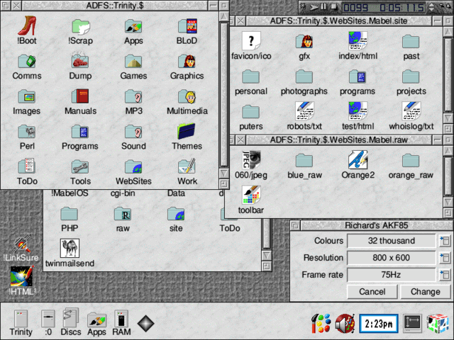 What looks like a RISC OS 3.8 desktop...